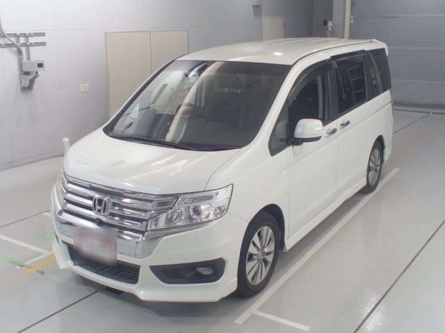 33635 HONDA STEP WAGON RK5 2012 г. (CAA Chubu)